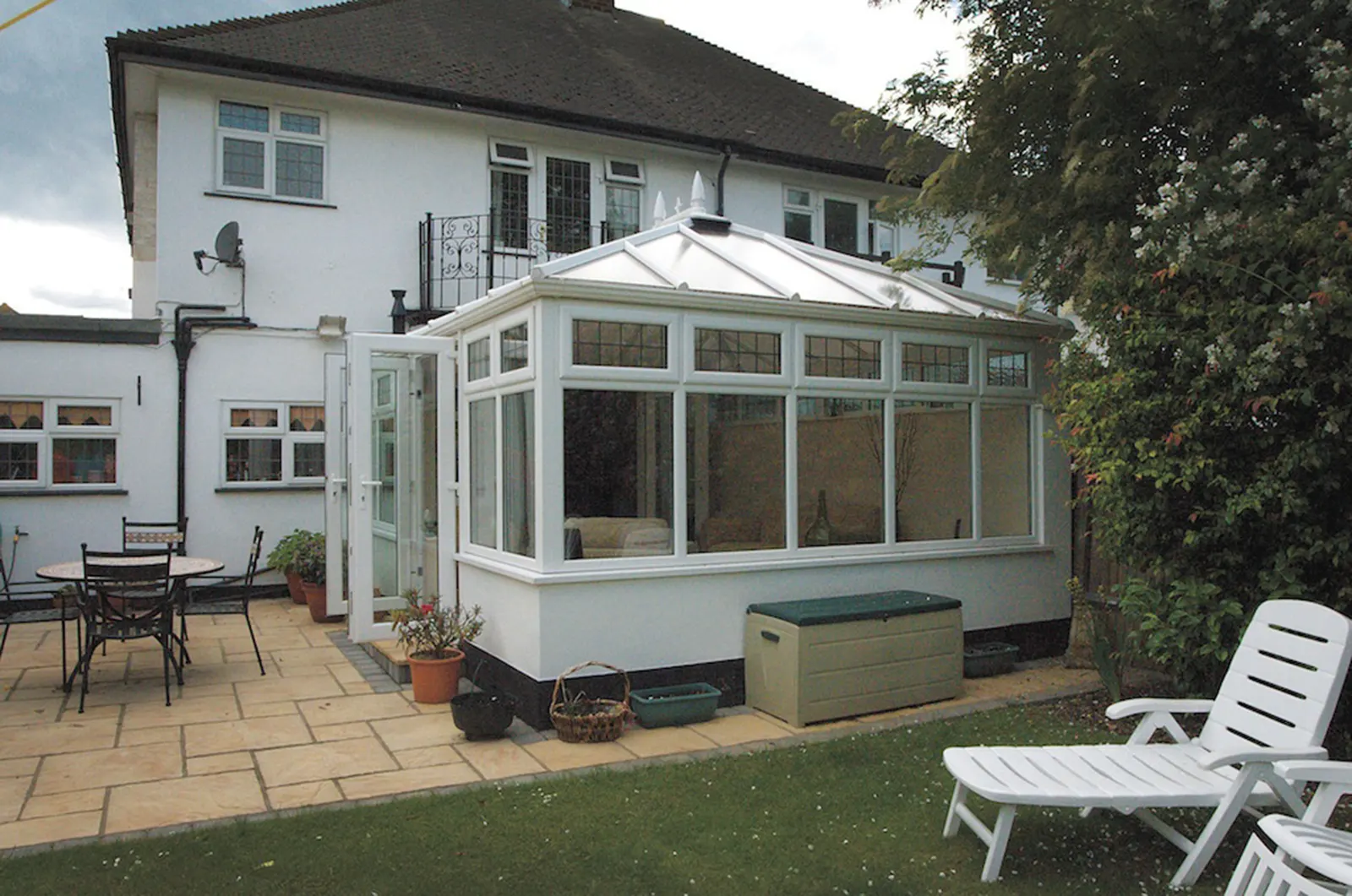 Surrey Conservatory Restoration and Refurbishment